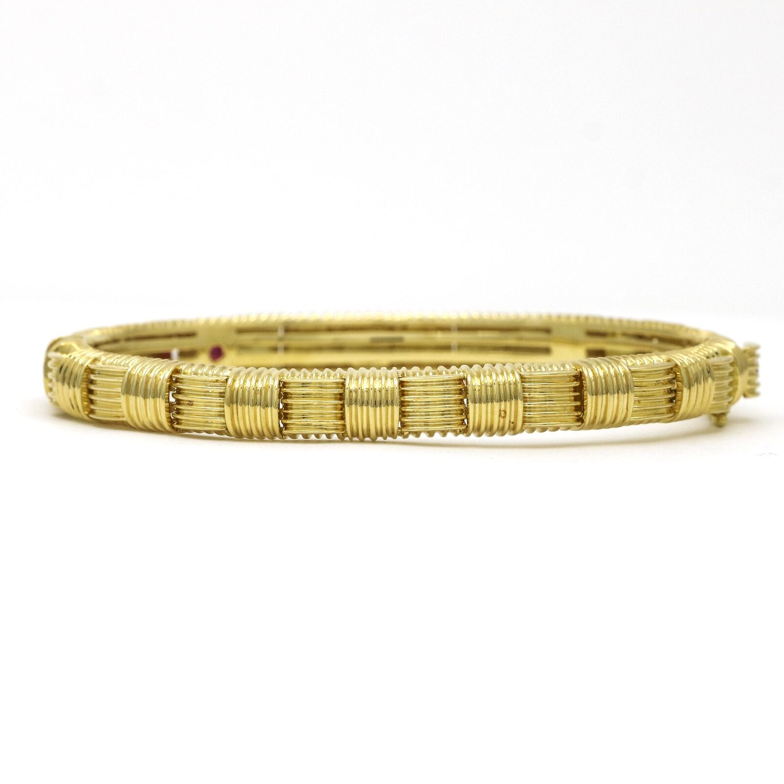 Roberto Coin Appassionata Hinged Bangle Bracelet in 18k Yellow Gold